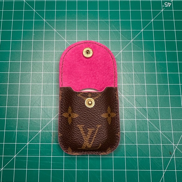 Personal Leather Storage Accessory - Picture 5 of 8